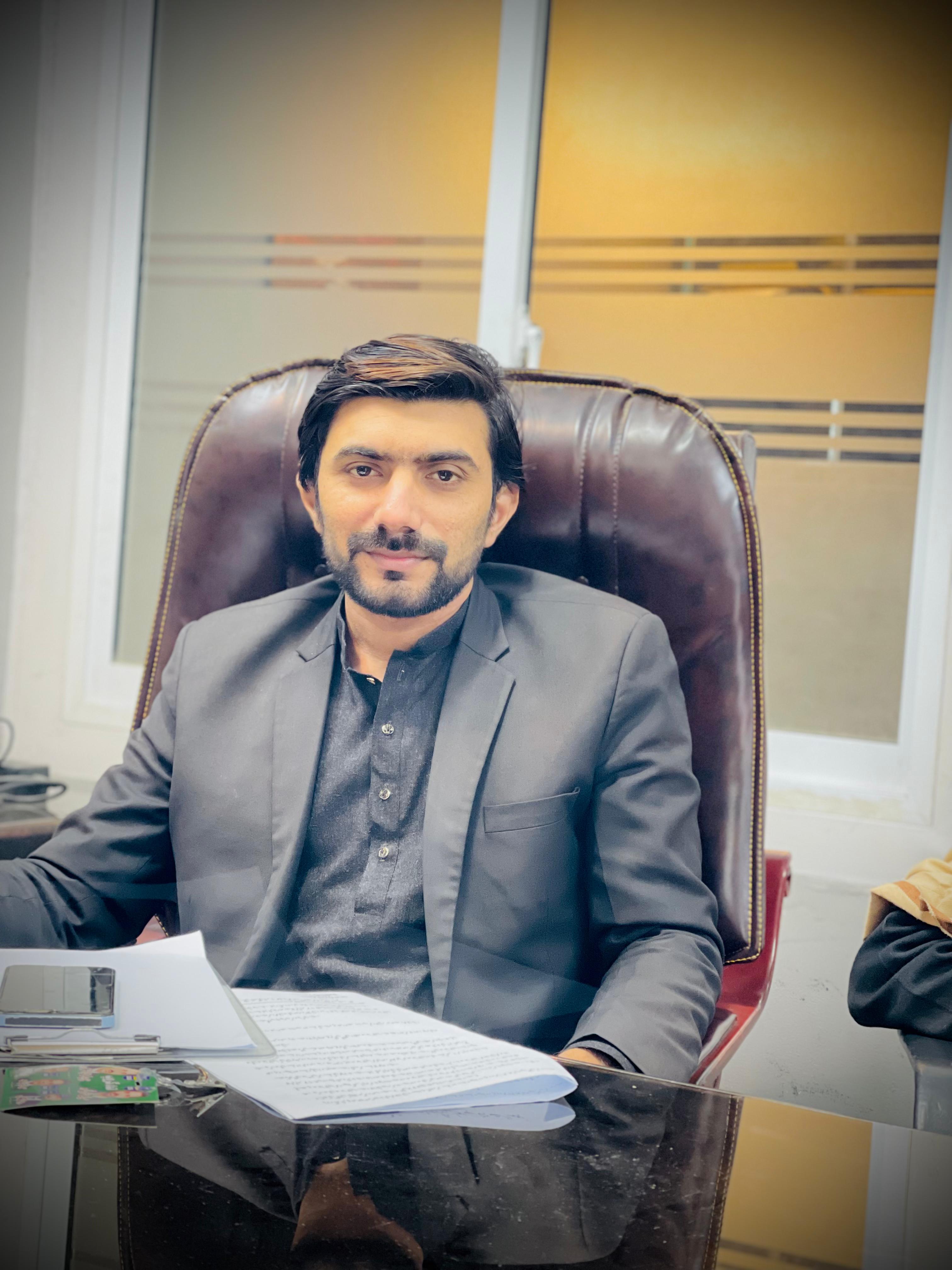 Naveed Aslam Adv